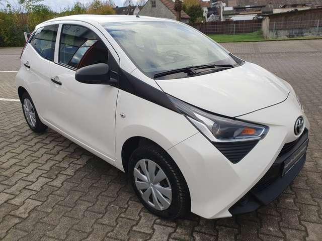 Toyota Aygo X x