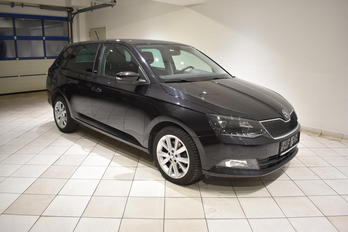 Skoda Fabia Combi 1.2TSI JOY SHZ NAVI Skoda Checkheft